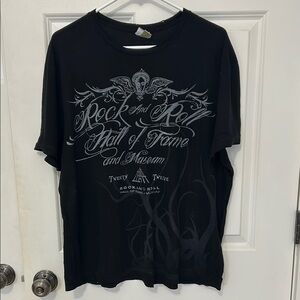 Rock and Roll Hall of Fame Black T-Shirt size XL